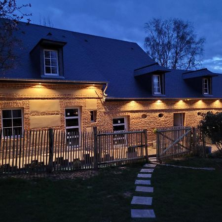 Les Fabulettes Bed & Breakfast Auffay Exterior photo